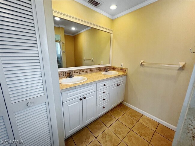 Foto del edificio - 2831 SE 19th Pl