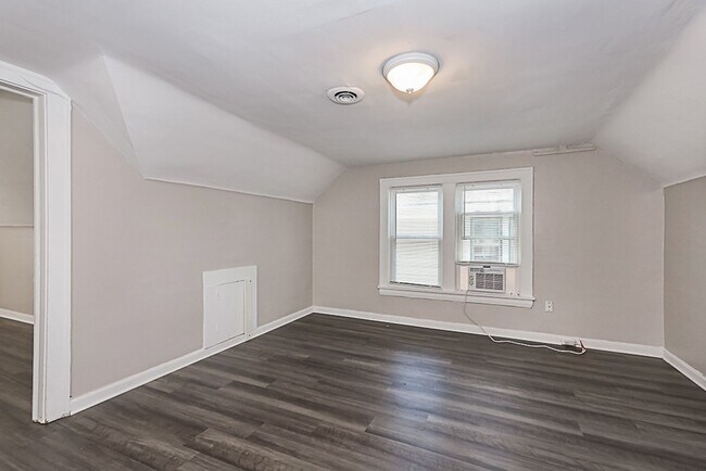 Building Photo - 1696 Coventry Rd