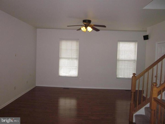 Building Photo - 635 Baystone Ct
