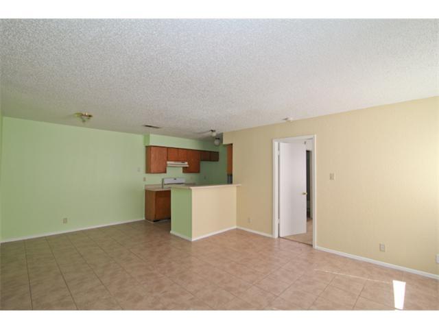Foto del edificio - Spacious 3 Bedroom, 2 Bath Duplex in Prime...