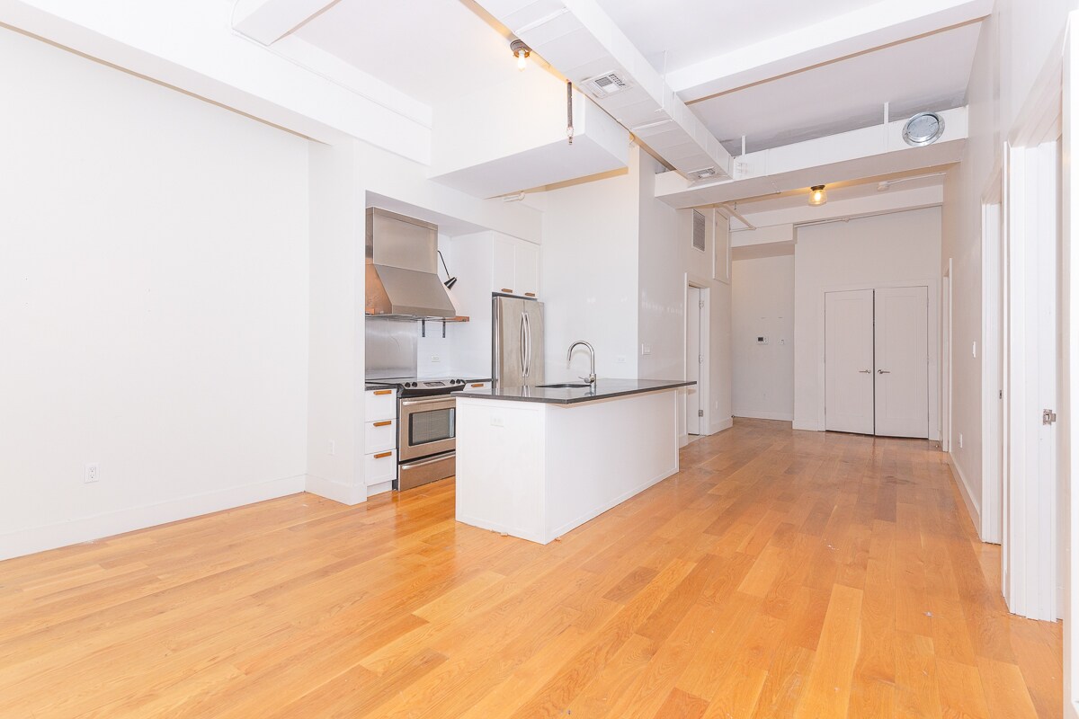 5527 Myrtle Ave Unit 212, New York, NY 11385 Apartment for Rent in