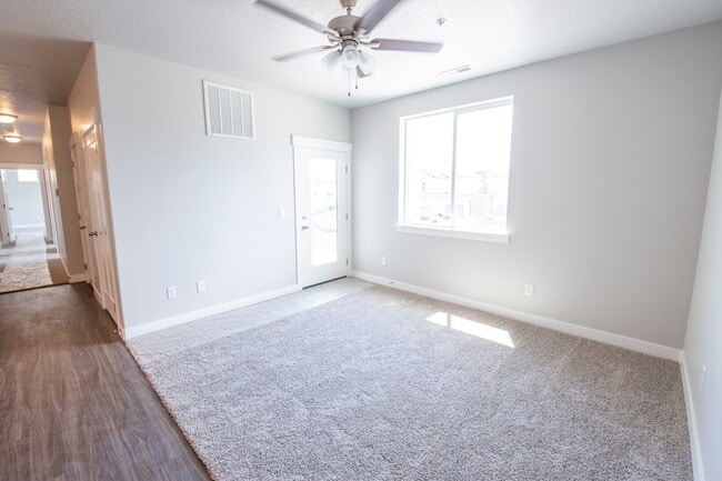 Building Photo - 734 N 260 W