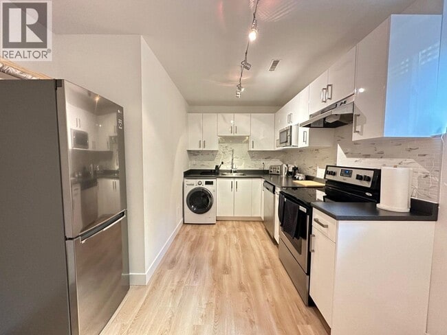 Photo du bâtiment - 5636 Covey Pl