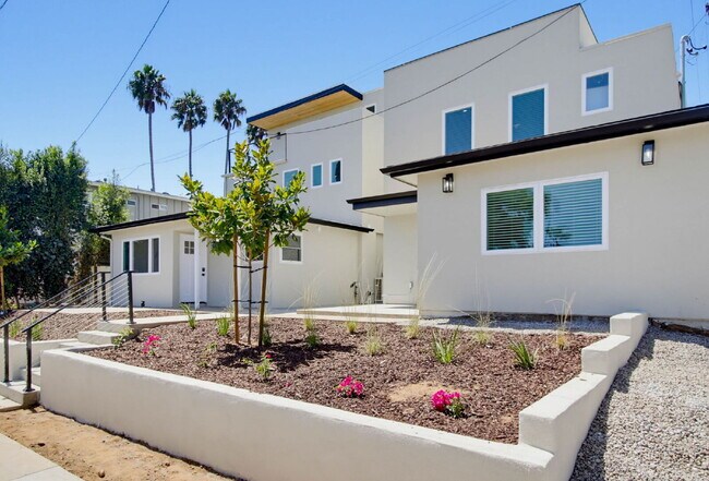 Building Photo - New Construction with Private Patio Walking Distance to Mission Bay