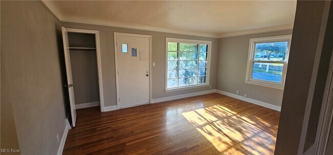 Foto del edificio - 5025 Henry St