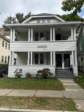 Building Photo - 663 Hudson Ave