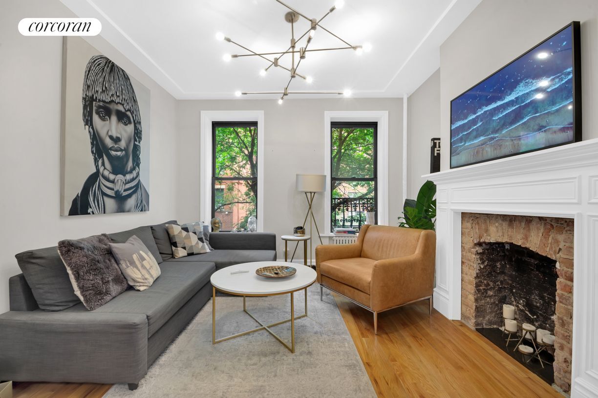 Foto principal - 317 E 73rd St