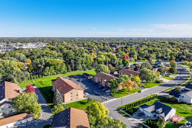 Building Photo - 2609 Goettens Way