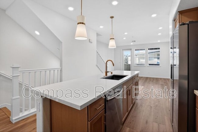 Building Photo - 21061 Story St