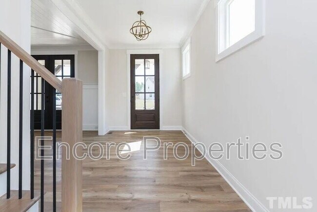 Foto del edificio - 162 Prince Pl Dr