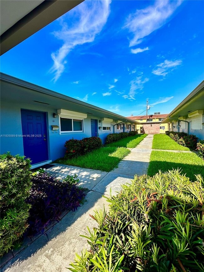 Foto del edificio - 1821 N 17th Ct
