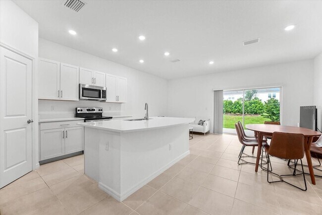 Foto del edificio - 8508 Lunar Skye St