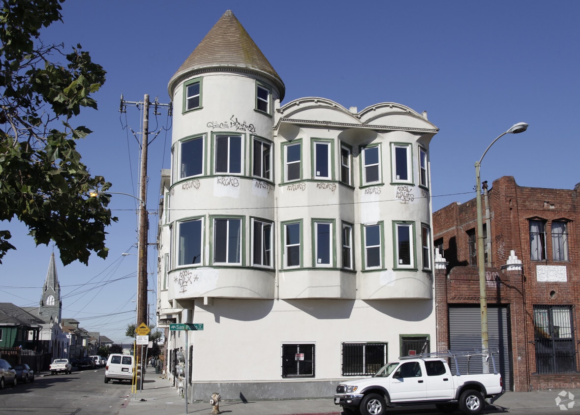 Primary Photo - 2505 San Pablo Ave