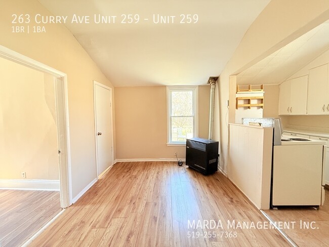Photo du bâtiment - COZY 1-BEDROOM/1BATH MAIN FLOOR APARTMENT+...