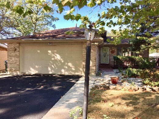 Foto principal - 16204 Forest Ave