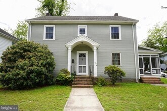 Building Photo - 234 North Blvd