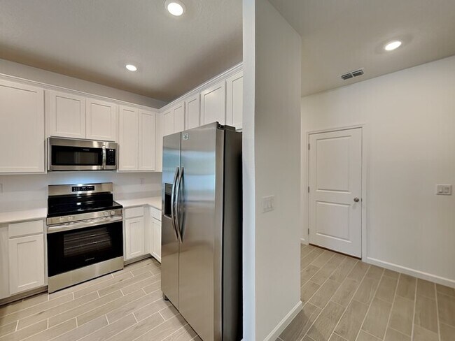 Building Photo - 2165 Windward Cay Ln