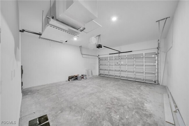 Foto del edificio - 543 McArthur Blvd