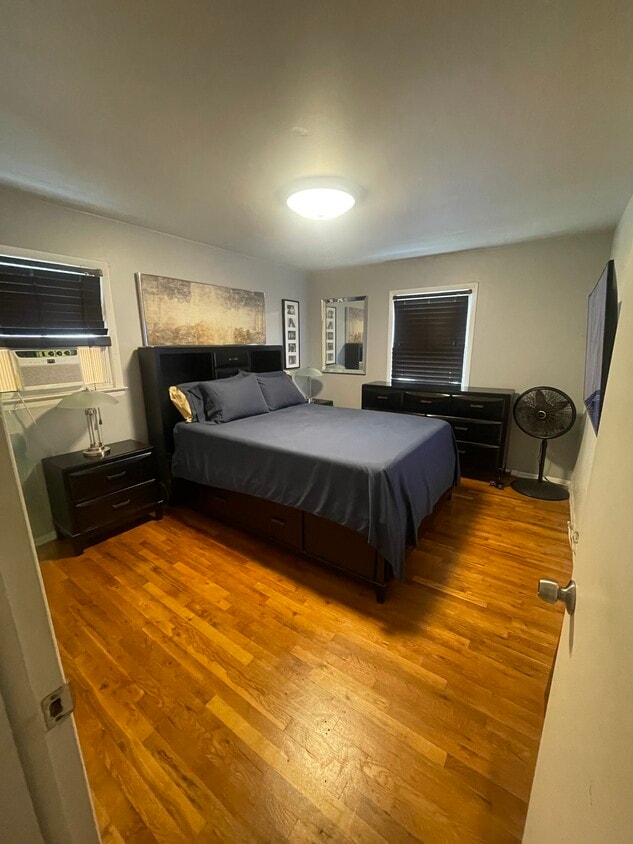 Primary Photo - 287 Perry Ave