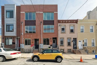 Building Photo - 1847 E Huntingdon St