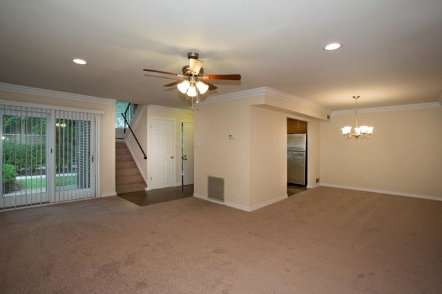 Foto del edificio - Fairfield Townhouses At Lawrence