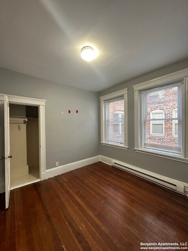 Building Photo - 881 Huntington Ave