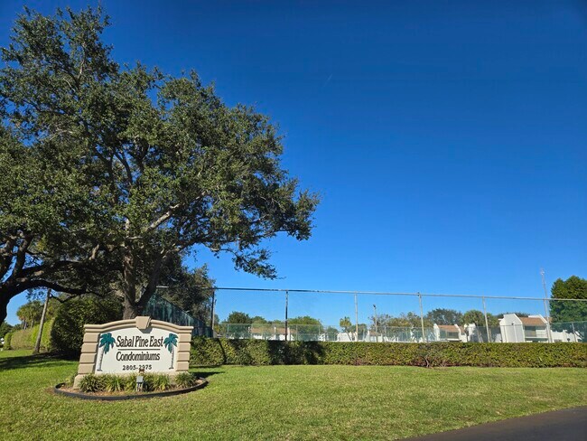 Foto del edificio - 2975 SW 22nd Ave