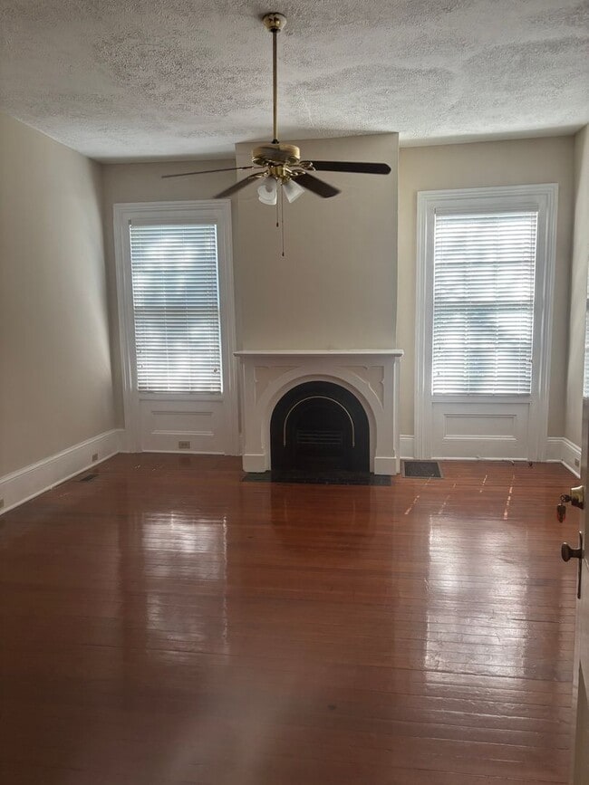 Building Photo - 846 Hickman Rd