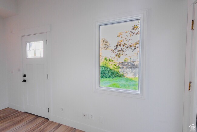 Foto del edificio - 8544 S 300 E