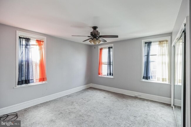 Foto del edificio - 530 N 58th St