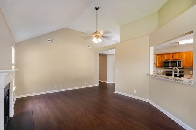 Building Photo - 7128 Legacy Dr