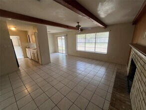 Building Photo - 1002 Hillyer St