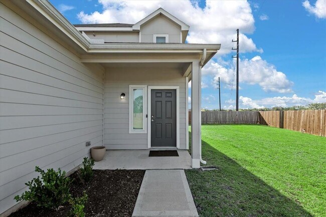 Building Photo - 5639 Brooklyn Rose Dr