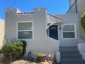 Building Photo - 528 Poplar Ave