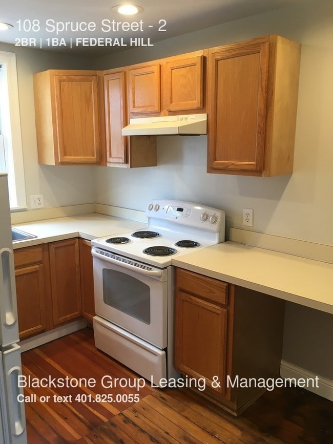 Building Photo - 108 Spruce St