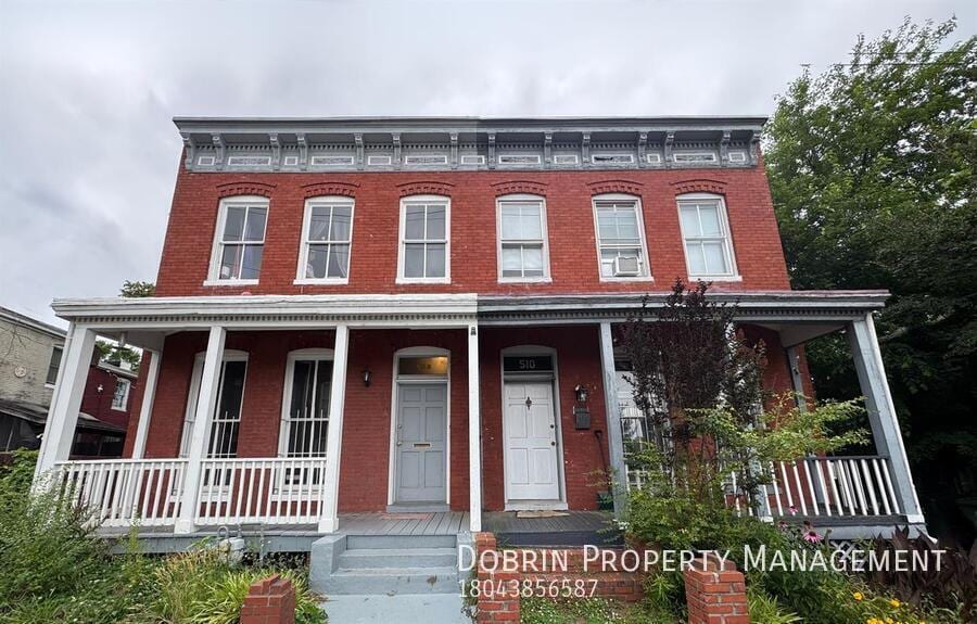 Photo - Renovated 3BD: Spacious rooms & CLOSE to V...