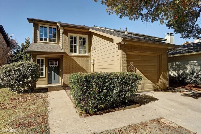 Building Photo - 2 br, 2.5 bath House - 213 McCarley Pl