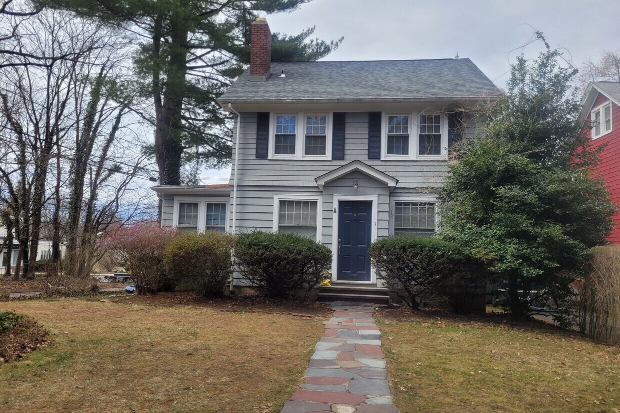 1 Valley Pl, Tenafly, NJ 07670 House Rental in Tenafly, NJ