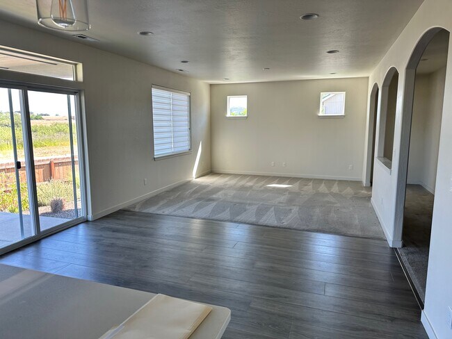 Foto del edificio - 3503 Carnelian St