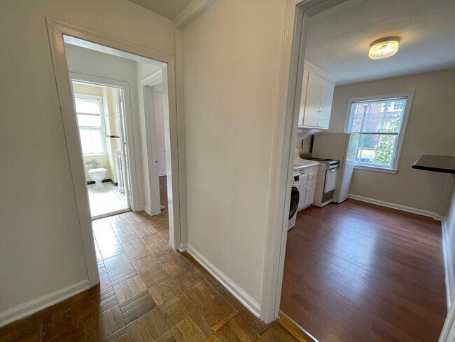 Foto del edificio - 2841 Thornhill Rd