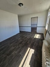 Building Photo - 14 N Central Ave