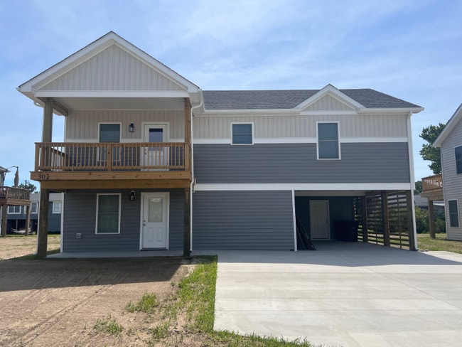 Building Photo - 302 Indian Dr