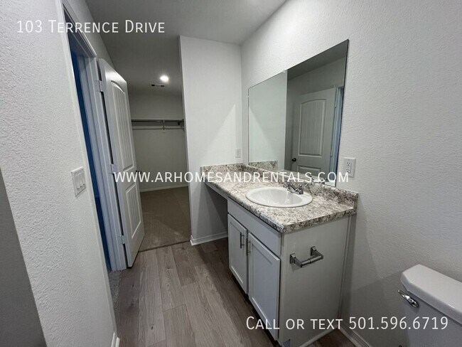 Building Photo - 103 Terrence Dr