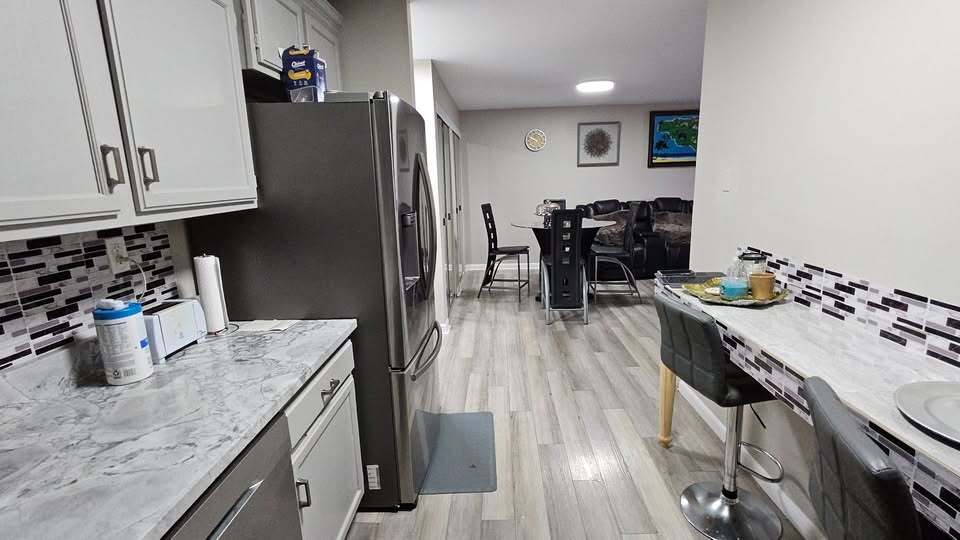 Primary Photo - 2310 Cromwell Hills Dr