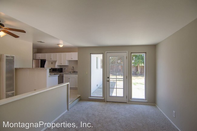 Building Photo - 4995 Kenson Dr