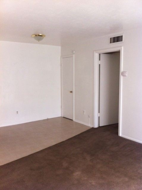 Primary Photo - 1223 Westridge Ave