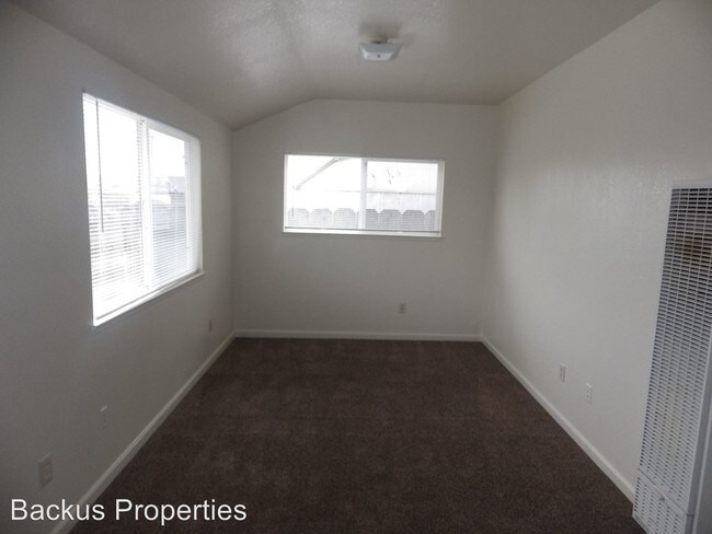 Foto del edificio - 325 Kings St