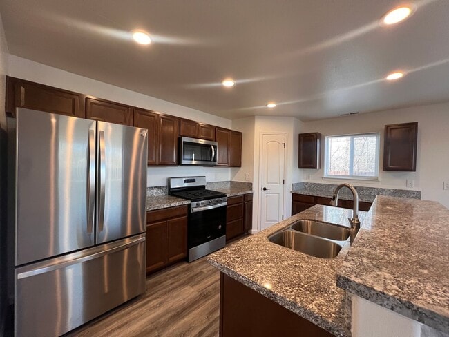 Building Photo - Charming 3 Bedroom, 2 bath, 2 car garage home in Fallon