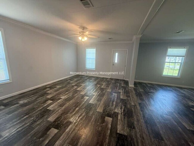 Foto del edificio - Gorgeous 3/2 Brooksville Available Now !