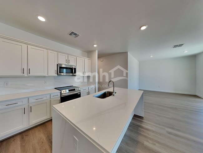 Foto del edificio - 13101 N Serenity Vly Dr